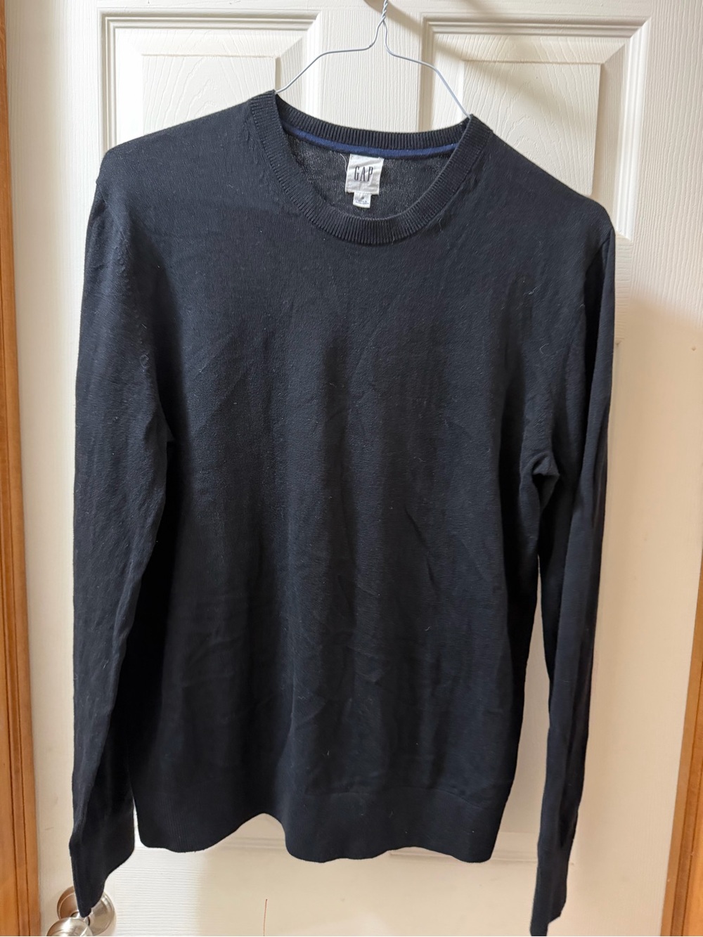 GAP Men's Black Crewneck Knit Sweater